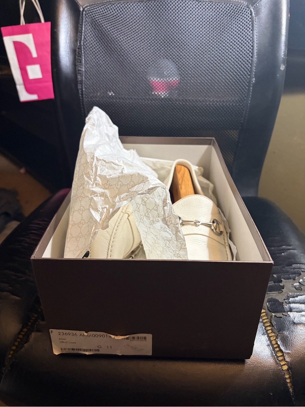 Gucci Men’s White Leather Horsebit Loafers